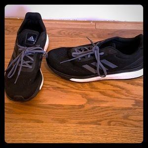 Adidas Black Boost Sneaker m9.5/w10.5